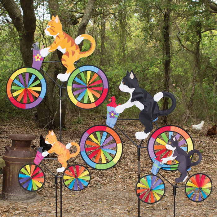 30" Bike Garden Spinner - Tuxedo Cat