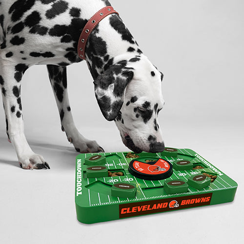 Cleveland Browns Interactive Puzzle Treat Toy - Large