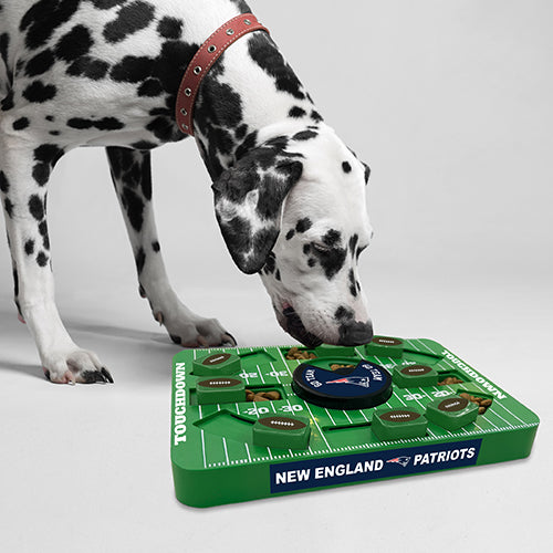 New England Patriots Interactive Puzzle Treat Toy - Large