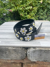 TKC Daisies Beaded Dog Collar