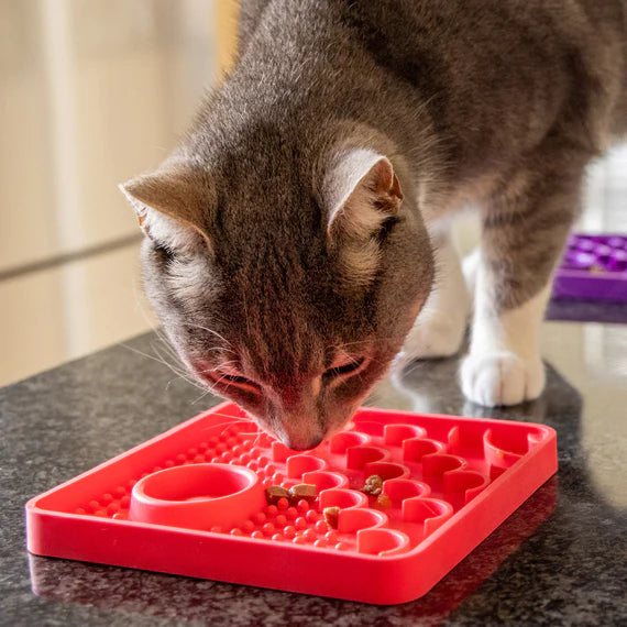 LickiMat Catster - Red/Pink