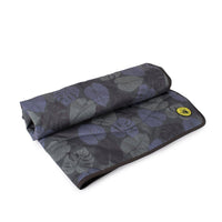 Body Glove Sun & Sand Waterproof Throw - Pet Blanket